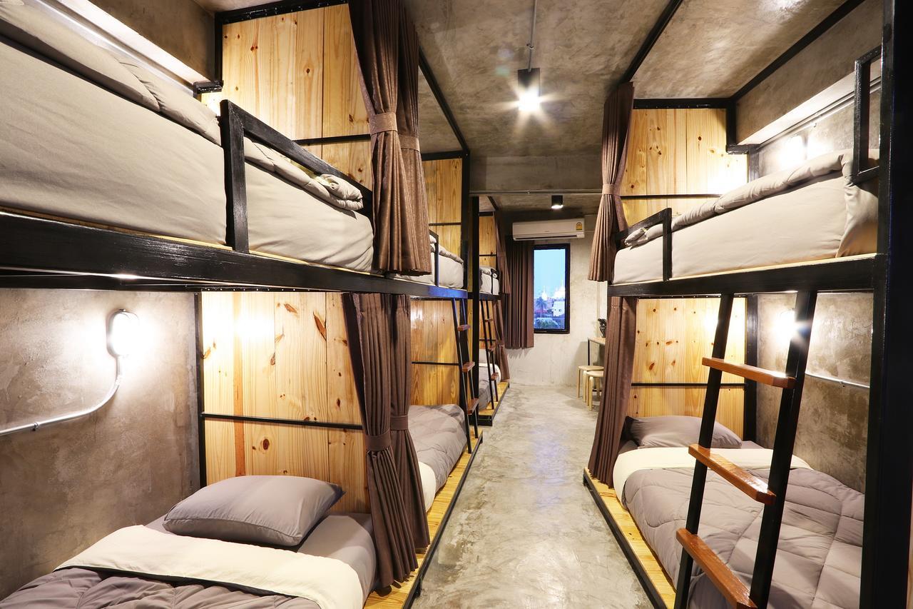 Hanu Hostel Bangkok Exterior photo